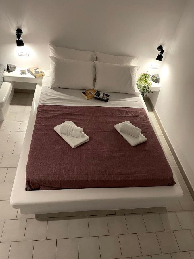 Sabbia Calda Apartments Períssa Eksteriør bilde