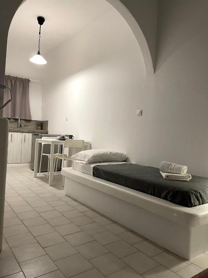 Sabbia Calda Apartments Períssa Eksteriør bilde