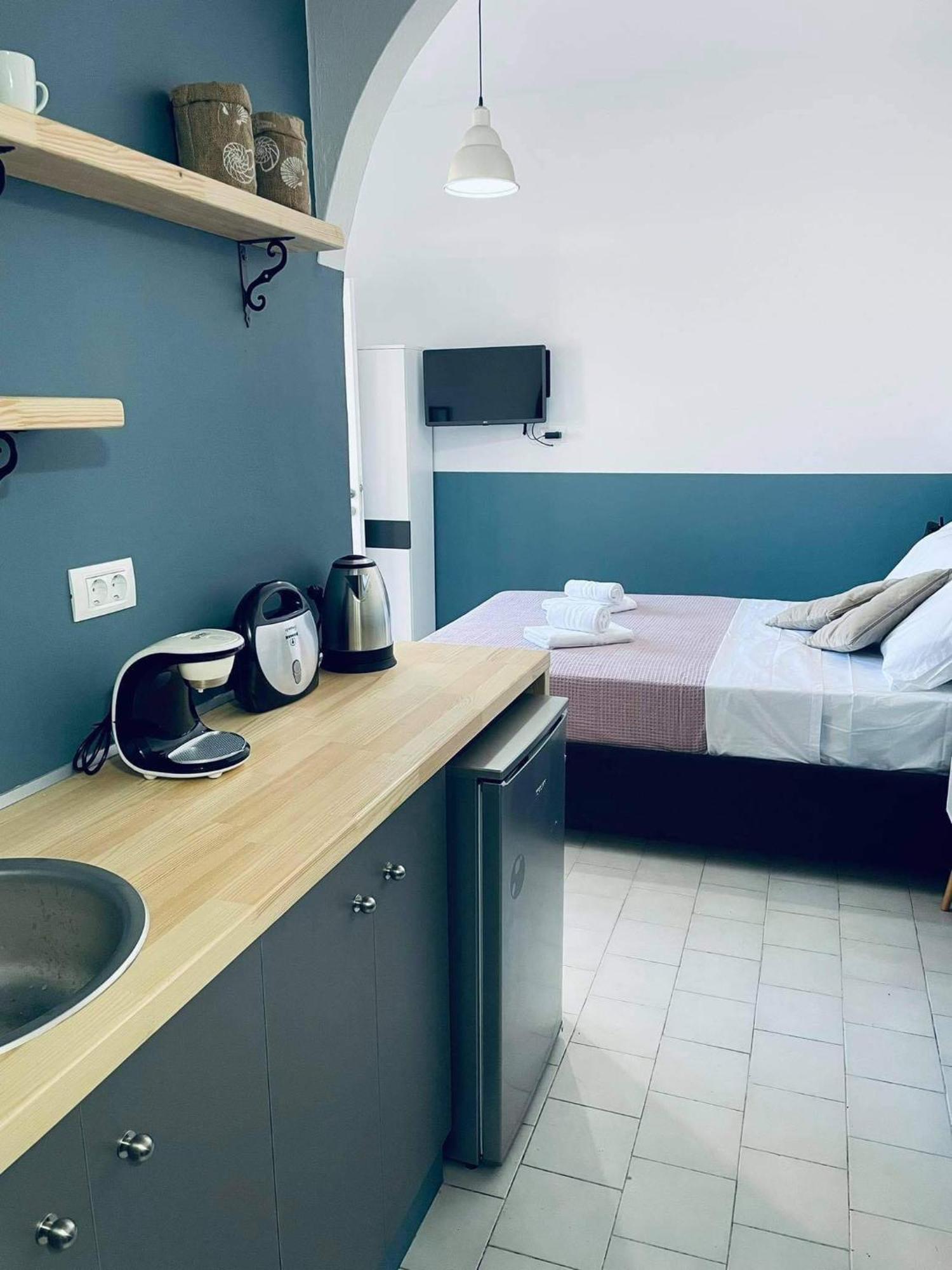 Sabbia Calda Apartments Períssa Eksteriør bilde