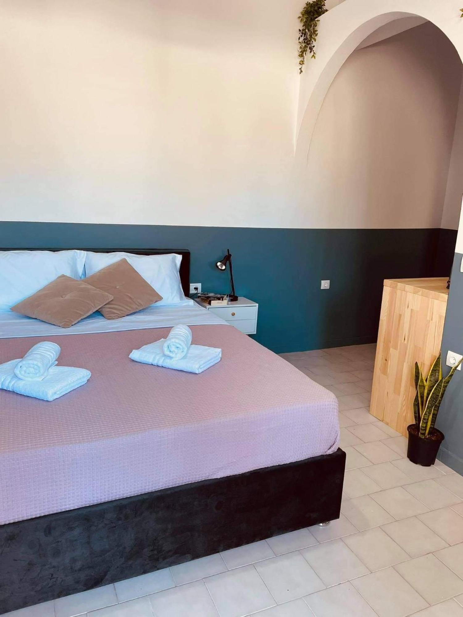 Sabbia Calda Apartments Períssa Eksteriør bilde