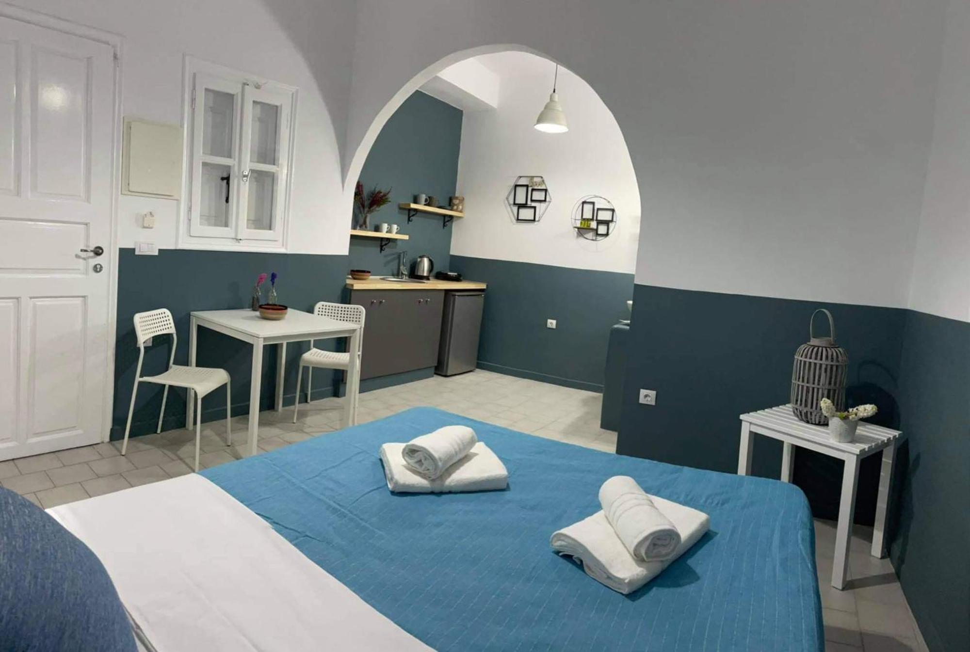Sabbia Calda Apartments Períssa Eksteriør bilde