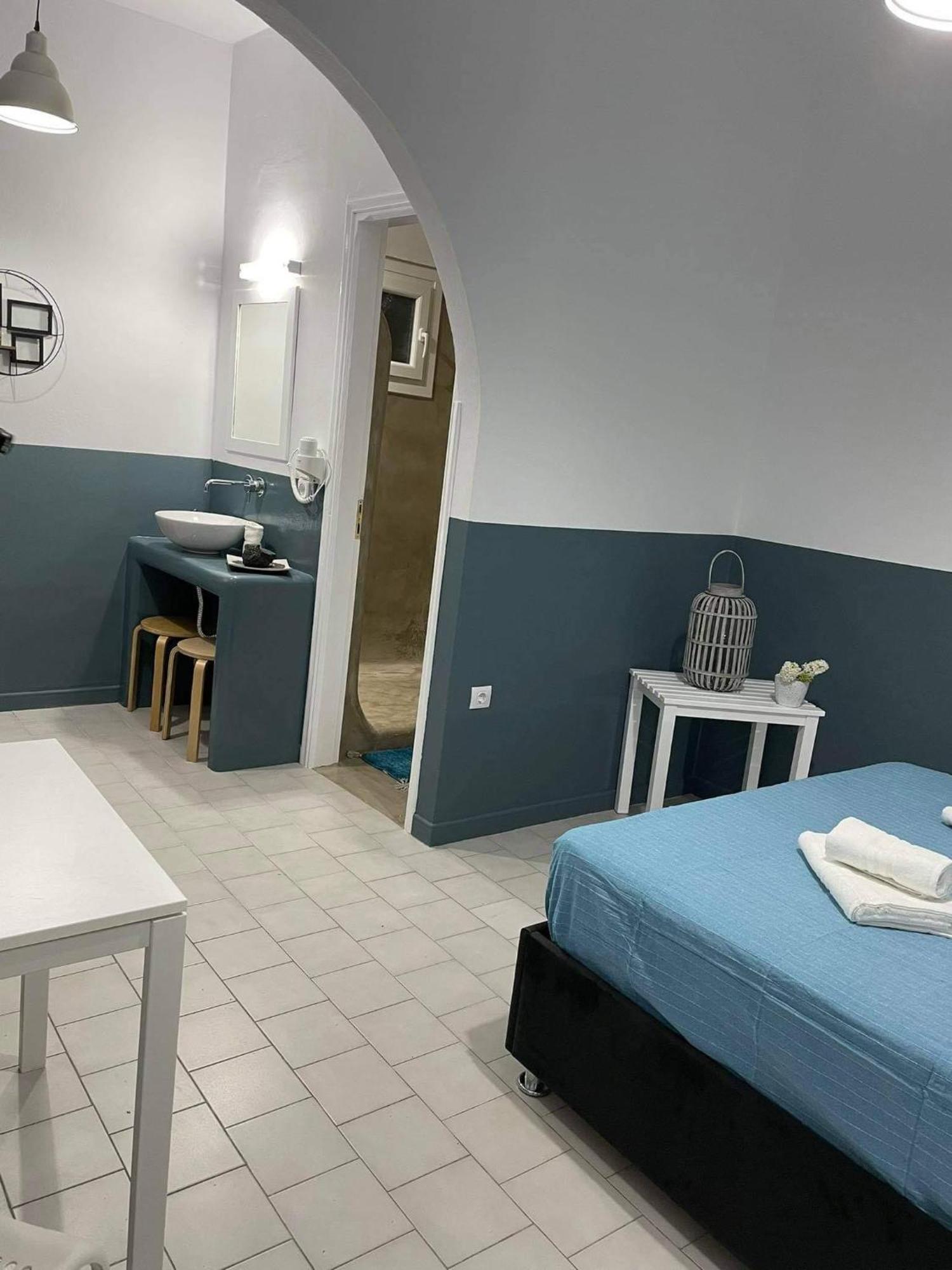 Sabbia Calda Apartments Períssa Eksteriør bilde