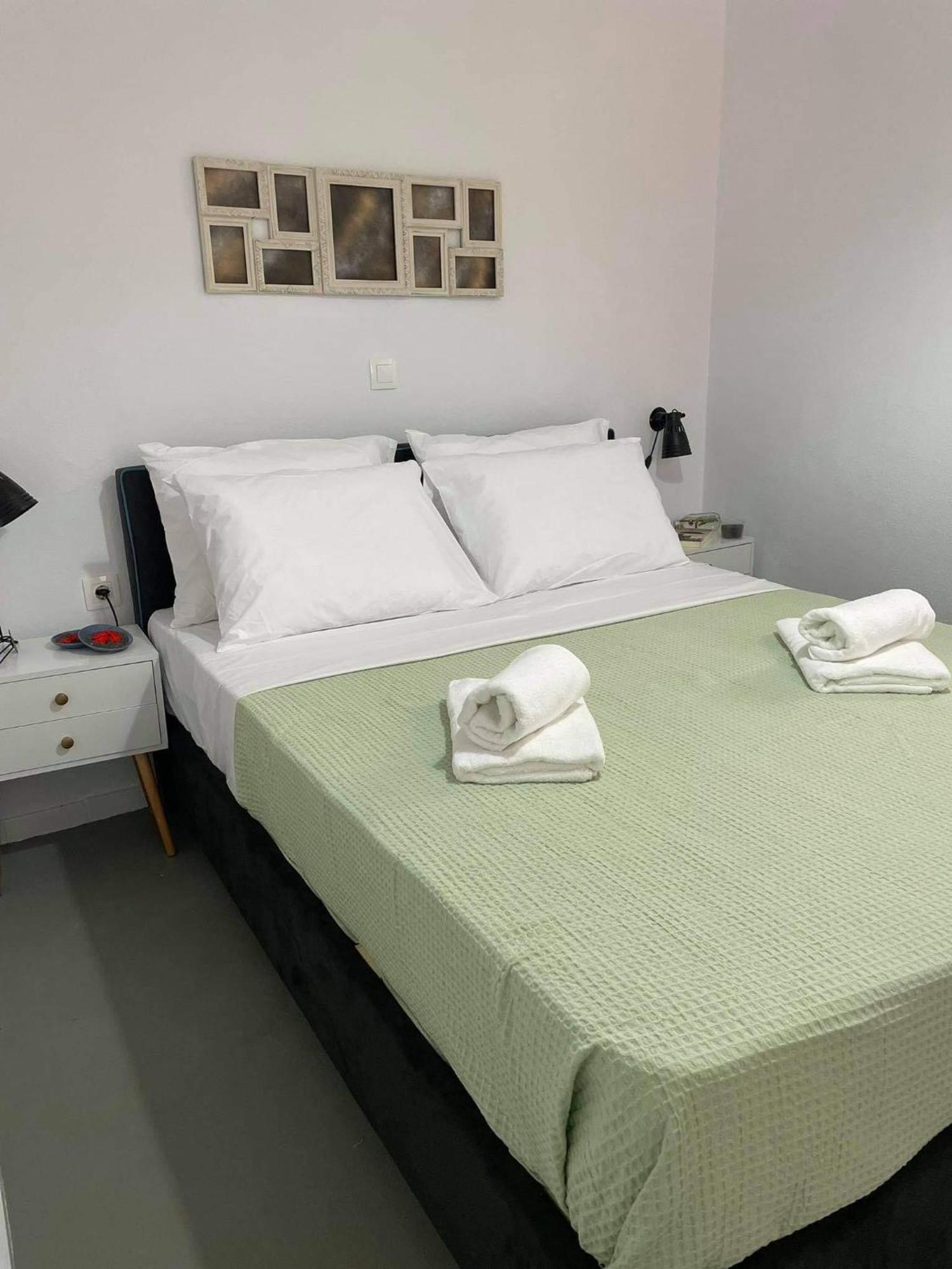 Sabbia Calda Apartments Períssa Eksteriør bilde